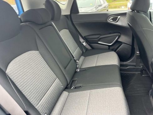 Used 2023 Kia Soul EX image 22