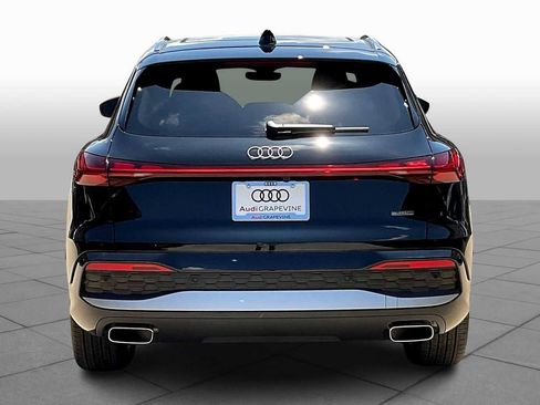 New 2025 Audi Q5 Prestige image 4