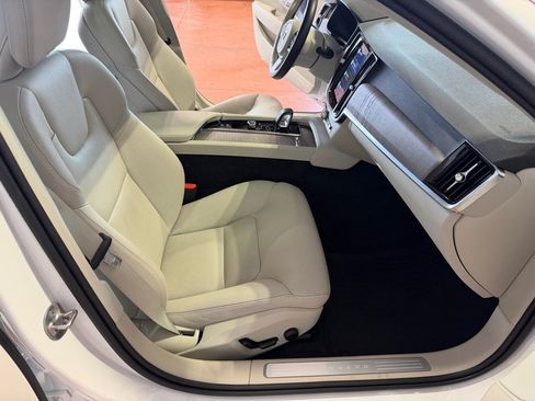 Used 2023 Volvo S90 B6 Plus w/ Protection Package AWD/4WD image 24