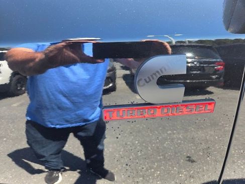 Used 2026 RAM 2500 Laramie AWD/4WD image 22