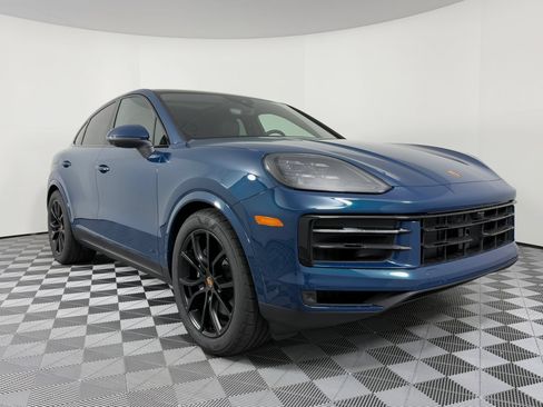 Certified 2026 Porsche Cayenne Coupe AWD/4WD image 7