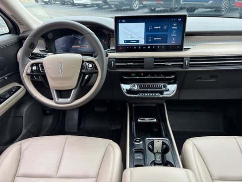 Certified 2023 Lincoln Corsair AWD w/ Equipment Group 101A image 29