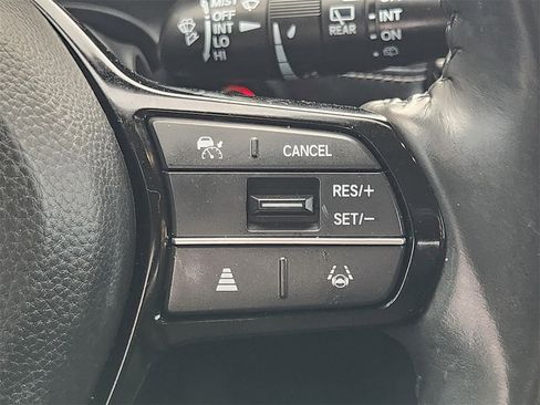 Certified 2023 Honda HR-V EX-L image 28