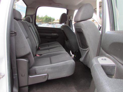 Used 2007 Chevrolet Silverado 2500 LT w/ 2LT Convenience Package image 24