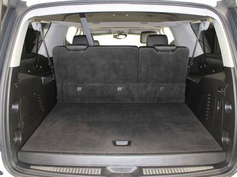 Used 2017 GMC Yukon XL SLT w/ Enhanced Security Package image 23