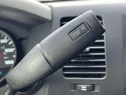 Used 2011 Chevrolet Silverado 1500 W/T image 24