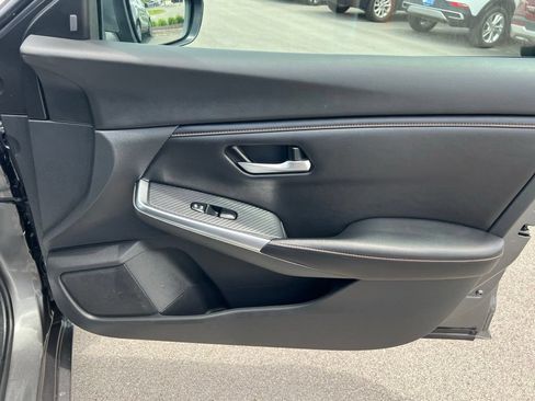 Used 2025 Nissan Sentra SV FWD image 25