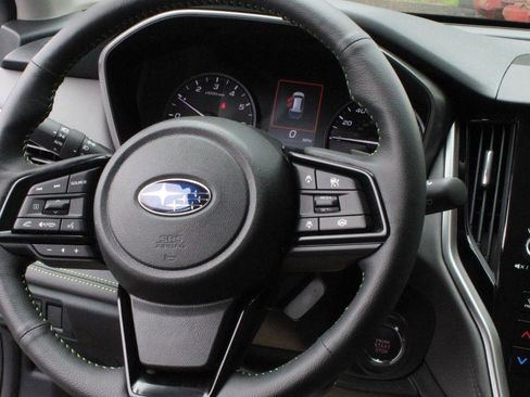Certified 2025 Subaru Outback Onyx Edition AWD/4WD image 21