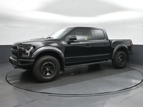 Used 2018 Ford F150 Raptor w/ Equipment Group 802A Luxury AWD/4WD image 3