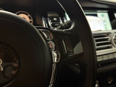 Used 2014 Rolls-Royce Wraith image 15