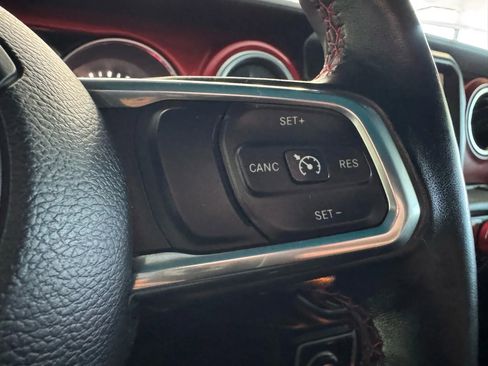 Used 2018 Jeep Wrangler Rubicon image 25