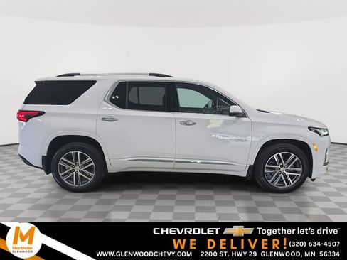 Used 2023 Chevrolet Traverse High Country w/ LPO, Floor Liner Package AWD/4WD image 1