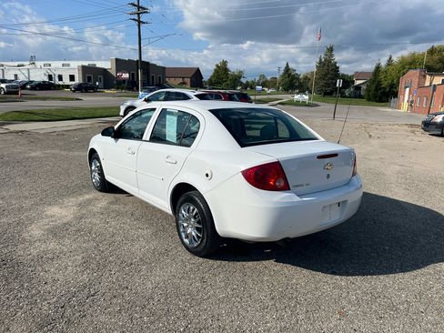Used 2007 Chevrolet Cobalt LS w/ Enhanced Safety Package image 3