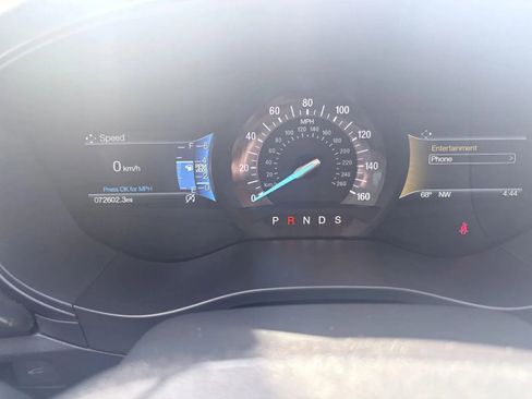Used 2018 Ford Fusion SE w/ Equipment Group 201A FWD image 17