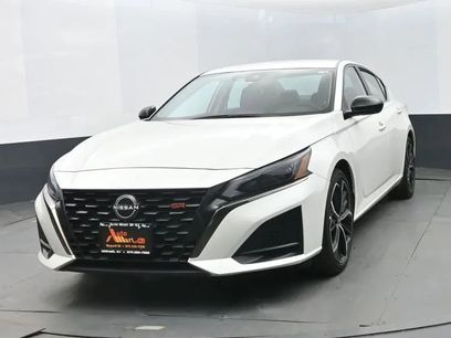 Used 2024 Nissan Altima 2.5 SR