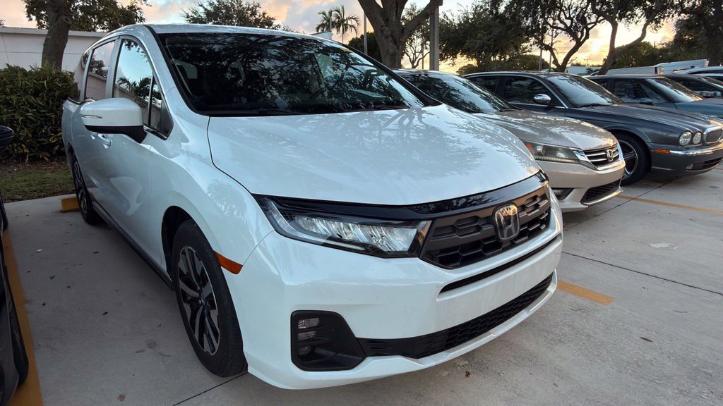 Used 2025 Honda Odyssey EX-L image 4