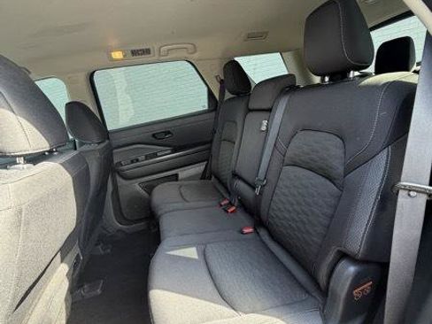 Used 2023 Nissan Pathfinder SV FWD image 27