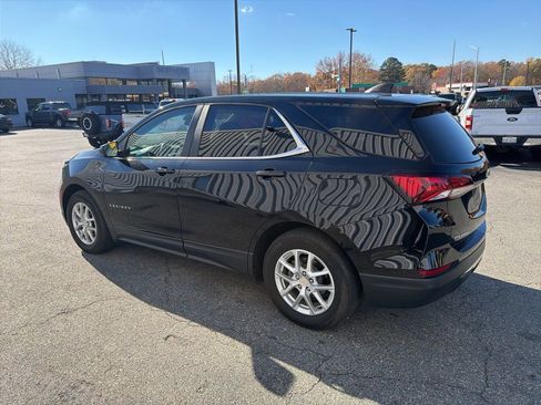 Used 2023 Chevrolet Equinox LT image 4