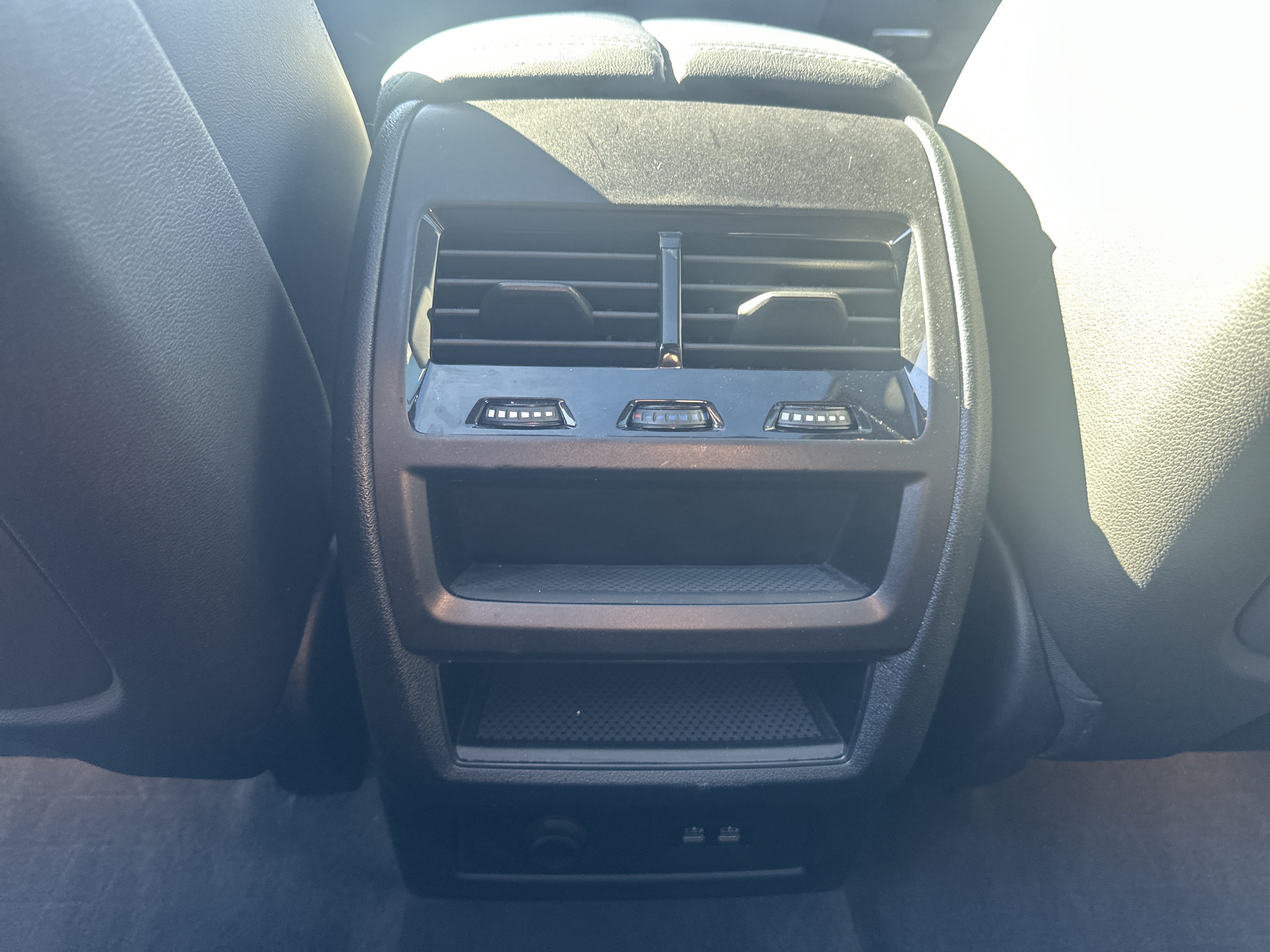 Used 2024 BMW X5 M60i w/ Parking Assistance Package AWD/4WD image 21