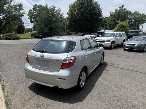 Used 2009 Toyota Matrix FWD image 7