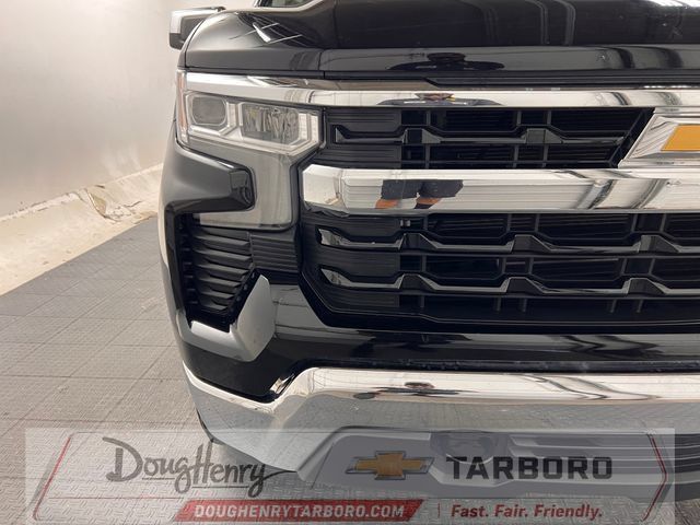 Used 2023 Chevrolet Silverado 1500 LT AWD/4WD image 9
