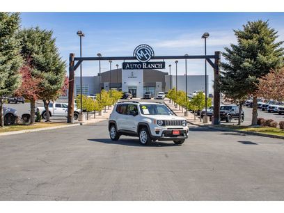 Used 2022 Jeep Renegade Latitude w/ Convenience Group