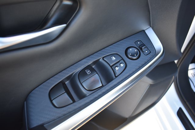 Used 2024 Nissan Sentra SR FWD image 13