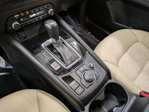 Used 2019 MAZDA CX-5 Touring image 13