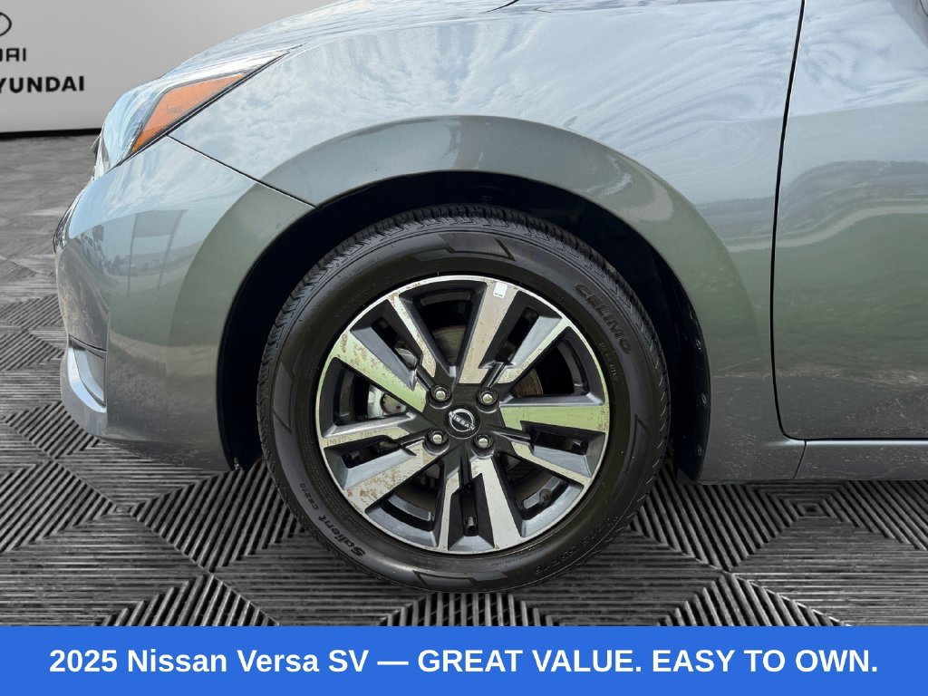 Used 2025 Nissan Versa SV FWD image 15