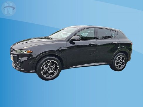 Used 2025 Alfa Romeo Tonale AWD/4WD image 4