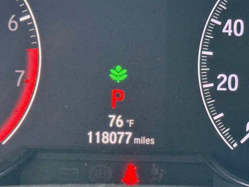 Used 2018 Honda Accord LX image 15