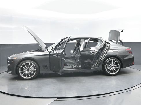 Used 2026 Genesis G70 2.5T Prestige image 20