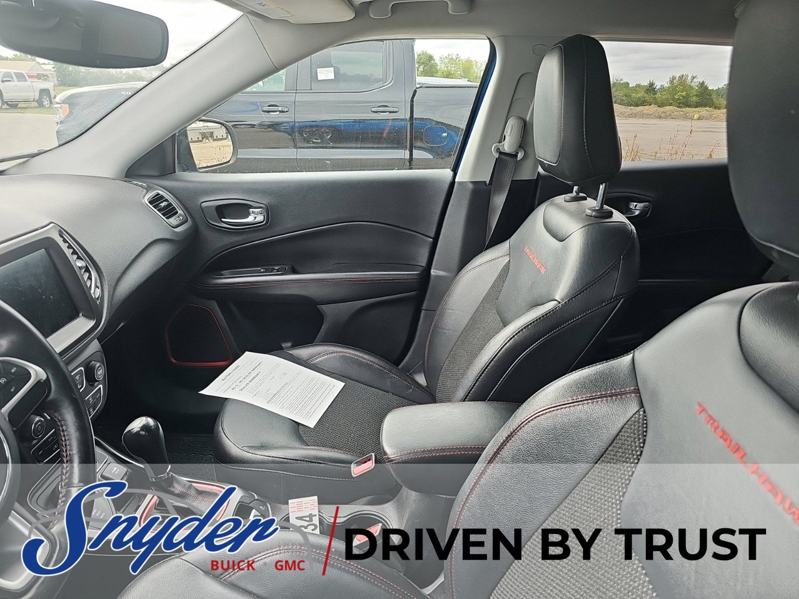 Used 2018 Jeep Compass Trailhawk AWD/4WD image 4