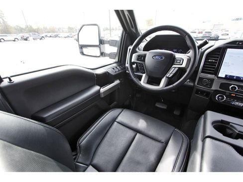 Used 2022 Ford F250 Lariat w/ Lariat Ultimate Package image 11