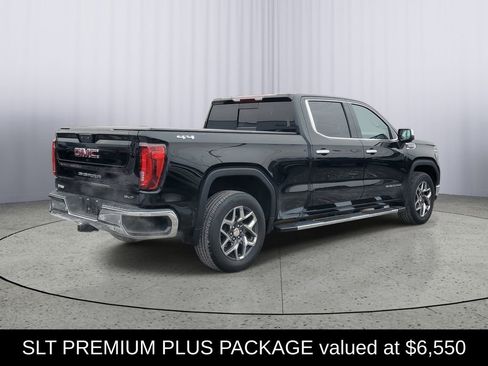 Used 2022 GMC Sierra 1500 SLT w/ SLT Premium Plus Package image 3