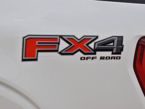 Used 2022 Ford F150 Lariat AWD/4WD image 11