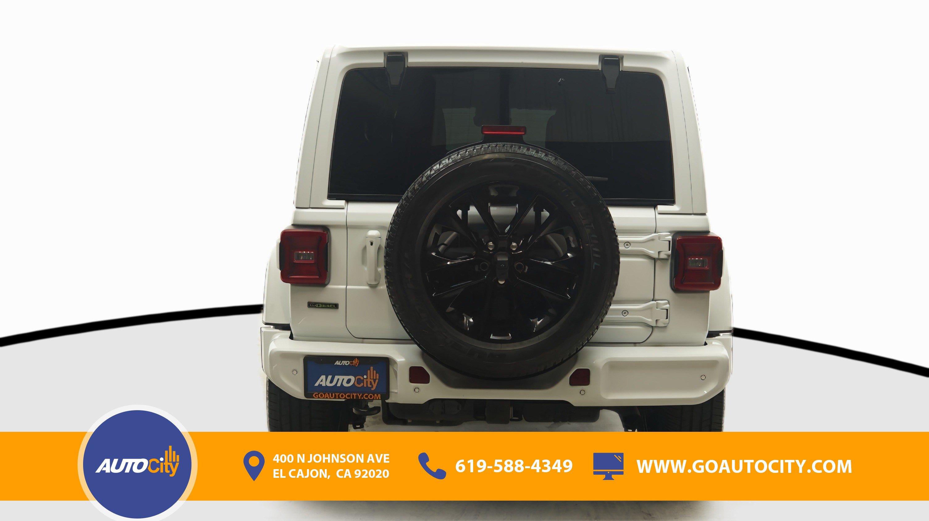 Used 2022 Jeep Wrangler Unlimited Sahara AWD/4WD image 12