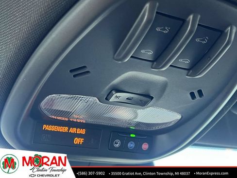 Certified 2024 Chevrolet Trax RS w/ Sunroof Package FWD image 27