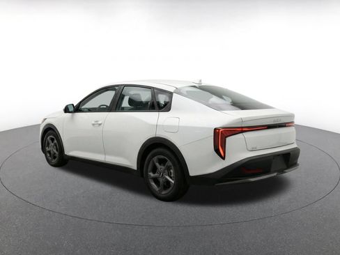 Used 2025 Kia K4 FWD image 7