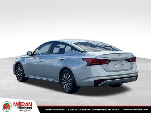 Used 2024 Nissan Altima 2.5 SV FWD image 4