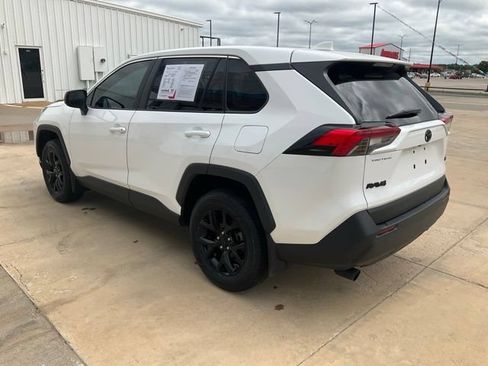 Used 2024 Toyota RAV4 LE FWD image 37
