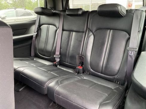 Used 2022 Jeep Wagoneer Series II AWD/4WD image 31