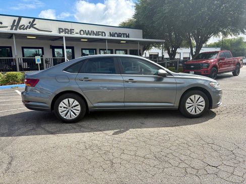 Used 2019 Volkswagen Jetta S w/ Driver Assistance Package FWD image 2