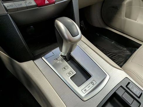 Used 2011 Subaru Outback 2.5i Limited w/ PWR Moonroof Pkg image 15