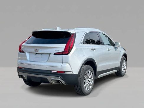 Used 2020 Cadillac XT4 Premium Luxury w/ Cold Weather Package AWD/4WD image 6