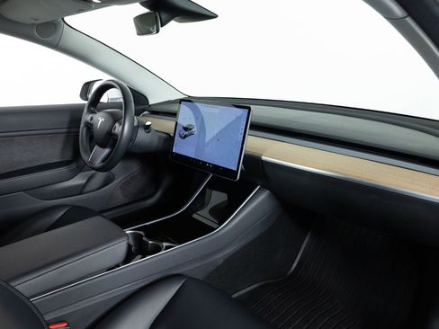 Used 2018 Tesla Model 3 Long Range image 25