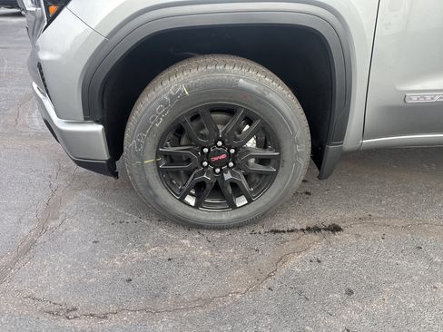 New 2026 GMC Sierra 1500 Elevation image 11