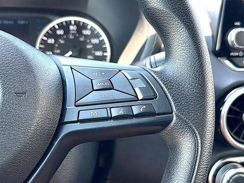 Used 2024 Nissan Sentra S FWD image 28