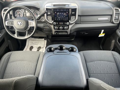 Used 2024 RAM 2500 Big Horn w/ Sport Appearance Package image 16