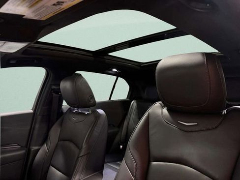 Used 2023 Cadillac XT4 Luxury w/ LPO, Onyx Lite Package image 20